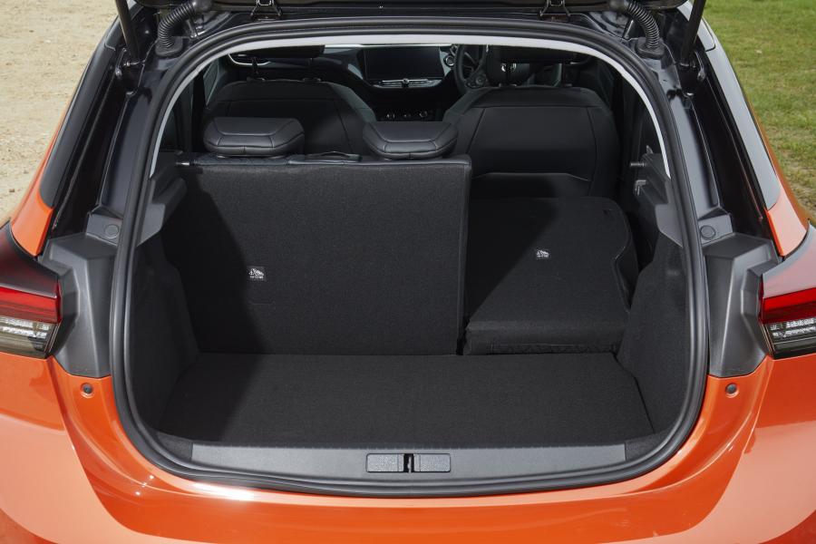 Багажник Vauxhall Corsa-e (F) 2019 года  (фото 12 из 38)